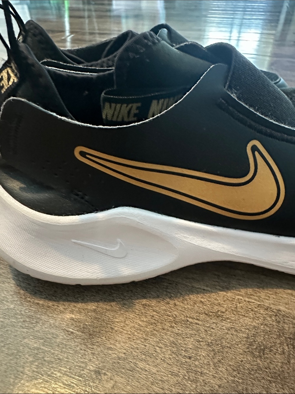 Nike Kids Flex Runner 3 size 6 Black Good minimally worn - Picture 4 of 8